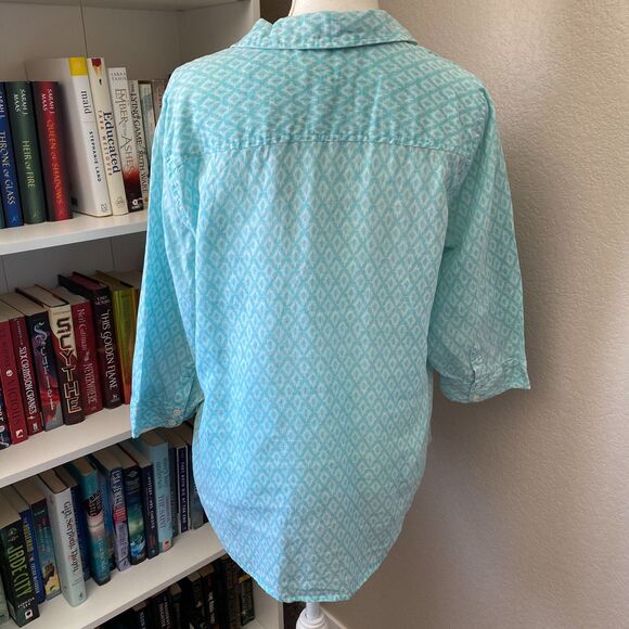 CHICO'S Light Blue White Print Linen Blend Pop Over Pocket 3/4 Sleeve Top Size 2 - Picture 4 of 6